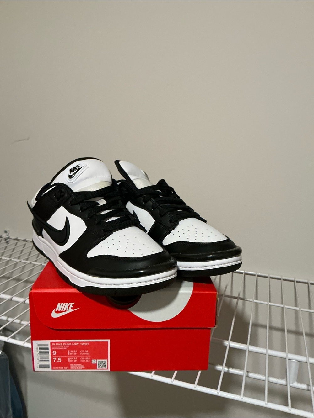 Nike Women’s Black and White Low-Top Sneakers